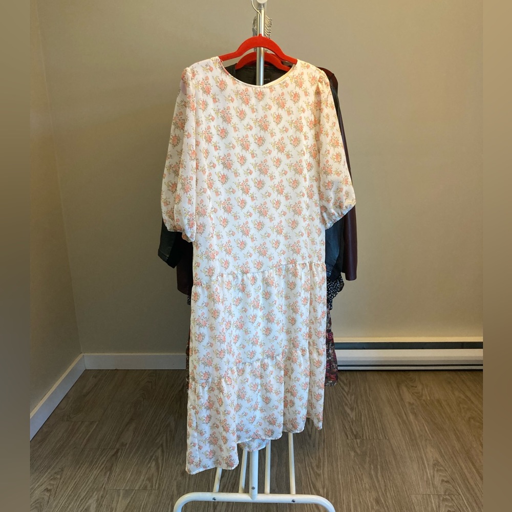 Polagram Midi Dress (white/floral, size M)